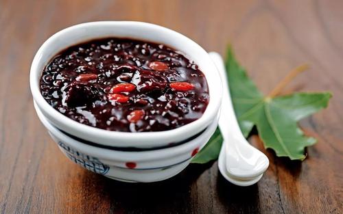 荔枝红枣粥女性吃的好处-作用与功效、做法、营养价值