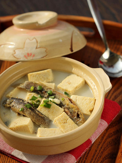 泥鳅炖豆腐能防癌抗癌吗-作用与功效、做法、营养价值