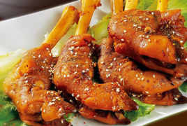 鸡腿菇烧蹄筋女性吃的好处-作用与功效、做法、营养价值