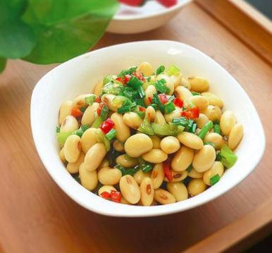 油焖黄豆女性吃的好处-作用与功效、做法、营养价值