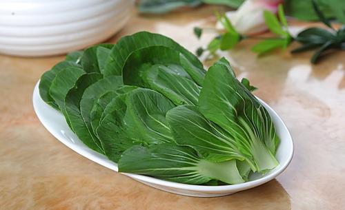 鱼米油菜心女性吃的好处-作用与功效、做法、营养价值
