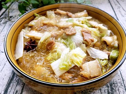 鲜地骨皮炖瘦猪肉治妇女月经过多用法方法与经验