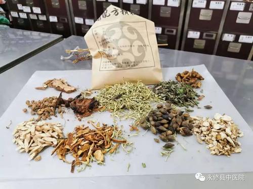 蒲辅周春季寒疫,营卫失和,三焦郁滞方的配方组成