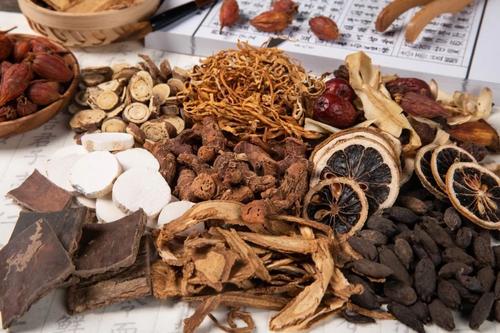刘弼臣肺炎清热宣肺，化痰止咳平喘方的配方组成