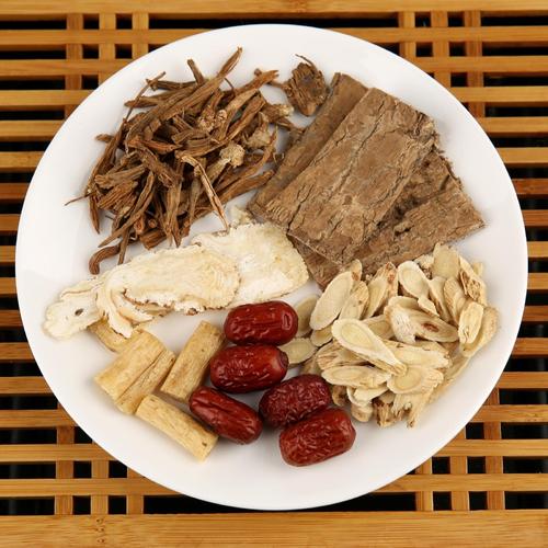 十全大补汤能治疗妇科病吗？女人使用的好处与功效