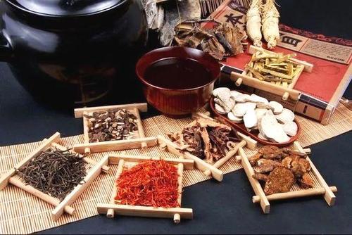 旋覆代赭汤加味治疗癔球症配方、医案、经典案例