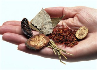 乌威汤熏洗法治疗类风湿关节炎方法、医案、经典案例