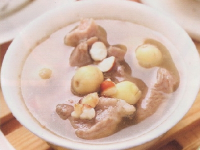 莲子章鱼猪瘦肉汤能健脾益胃吗？作用与功效、做法