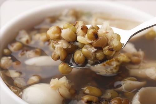 葛根绿豆菊花粥中老年人吃的好处-作用与功效、做法、营养价值
