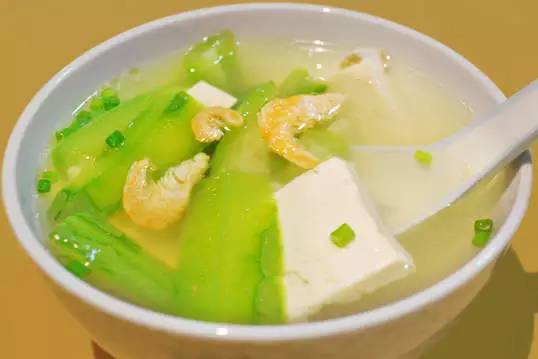 丝瓜豆腐瘦肉汤中老年人吃的好处-作用与功效、做法、营养价值