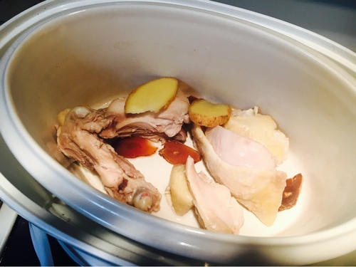 三七高丽参炖瘦肉中老年人吃的好处-作用与功效、做法、营养价值