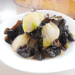 素炒黑白菜中老年人吃的好处-作用与功效、做法、营养价值