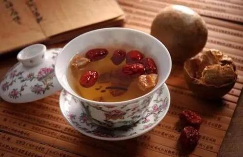 无花果红枣山楂茶中老年人吃的好处-作用与功效、做法、营养价值