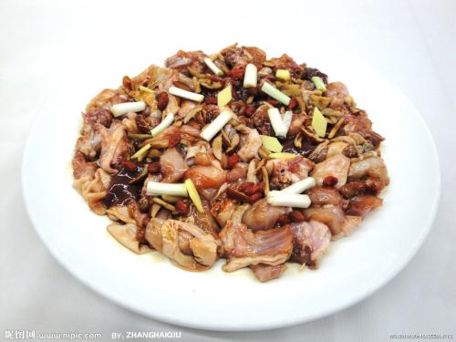 香菇蒸兔肉中老年人吃的好处-作用与功效、做法、营养价值