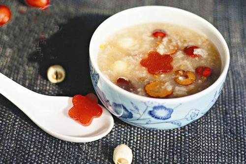 山楂梅菊汤中老年人吃的好处-作用与功效、做法、营养价值