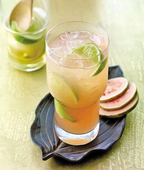 番石榴养生酒中老年人吃的好处-作用与功效、做法、营养价值