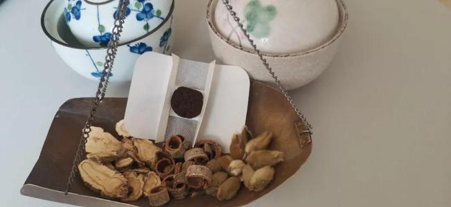 下乳涌泉散治疗乳腺增生配方、医案、经典案例