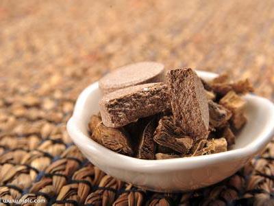 四物汤合枇把清肺饮治疗痤疮配方、医案、经典案例