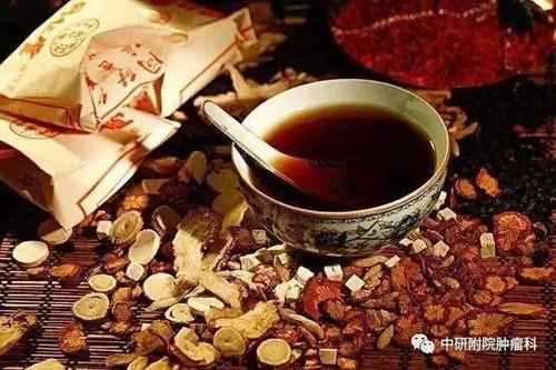 消风散合五味消毒饮治疗玫瑰糠疹配方、医案、经典案例