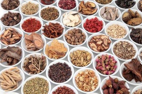 云南白药加减治乳头皲裂医案、配方