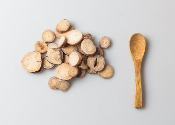 逍遥散加减治肝脾肿大（症积）医案、配方