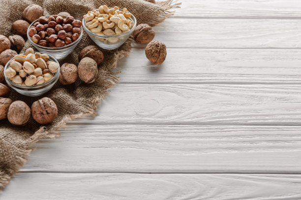 龙胆泻肝汤加减治流行性结膜炎医案、配方