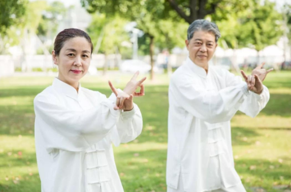 关于六经气血的多少说的是什么问题？