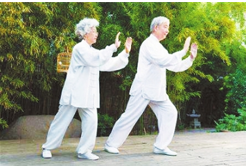 老年人冬季坚持体育锻炼有何好处