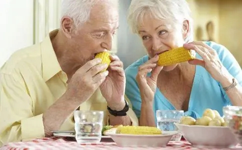 老人选用补品应注意什么