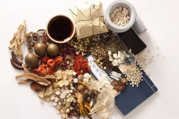 什么是古代养生学中的食“玉泉法”？