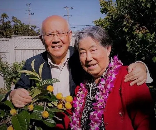 中老年人如何防暖气燥