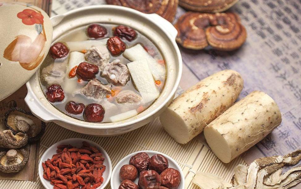 饮食调养如何顺应四时？