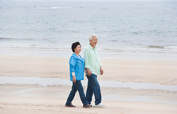 登山有益老年人健康吗