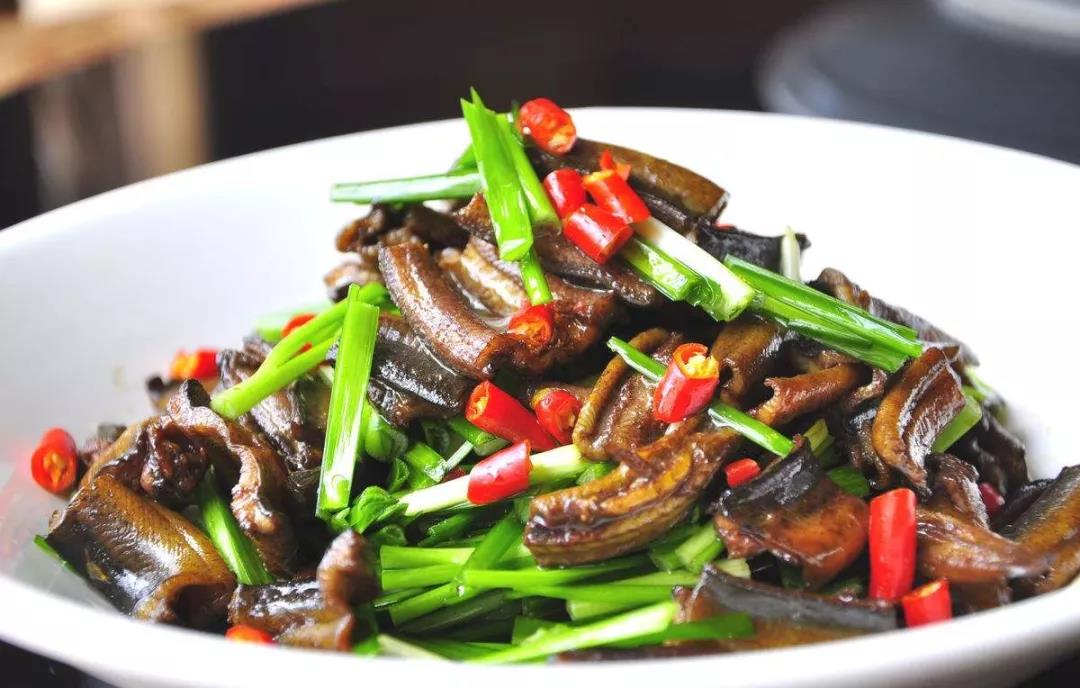 黄鳝善补气,能与人参比?