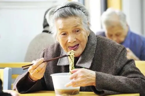 老年人体检发现转氨酶升高意味着什么