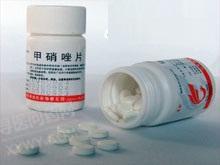 如何选用抗阿米巴病药？